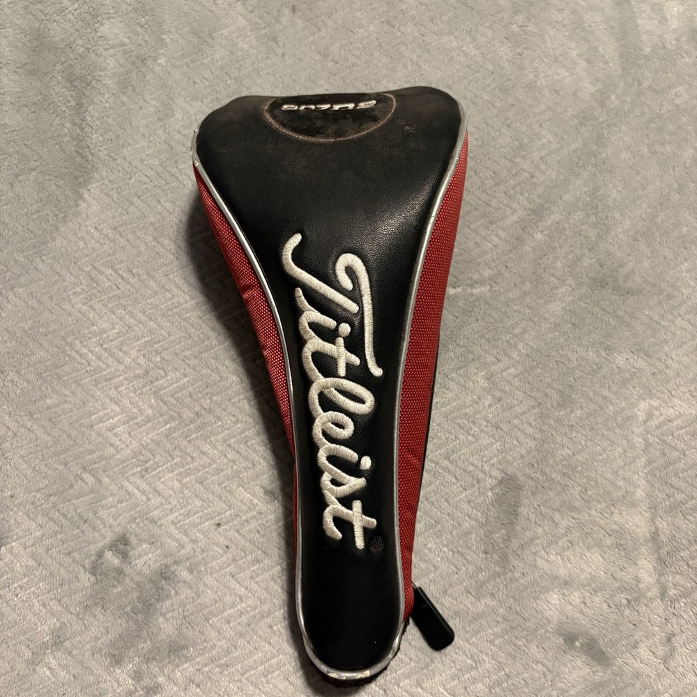 Titleist 907D2 Driver Headcover, black red white grey